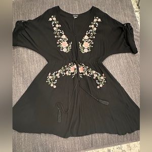 City Chic Floral Embroidered V-neck Boho Tunic Dress - Size 18W